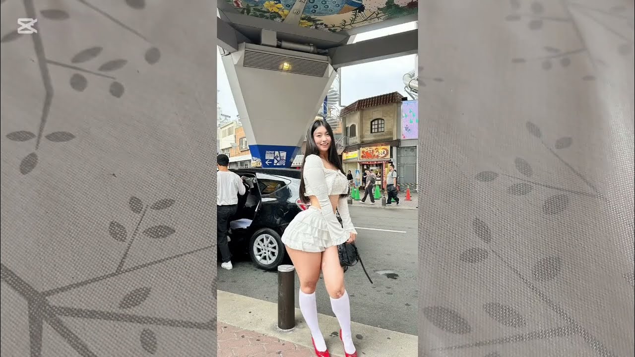 Sika Cheng ✅️ Fashion model, plus size, height, weight, wiki