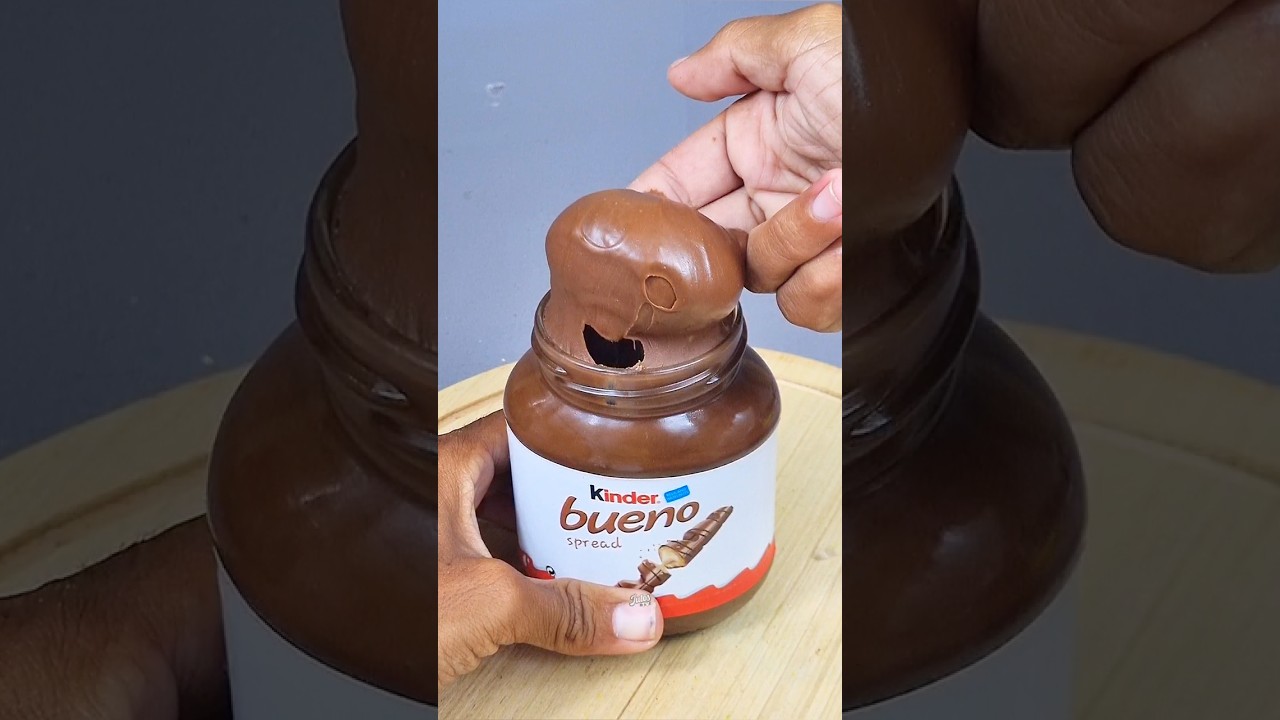 How To Eat Kinder Bueno Chocolate Spread
