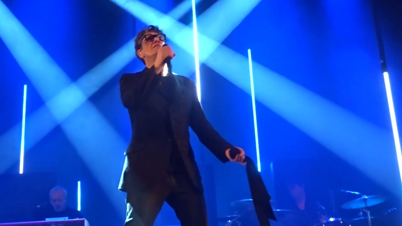 MARC LAVOINE - Nuages Blancs - Toulouse le 23 Novembre 2022