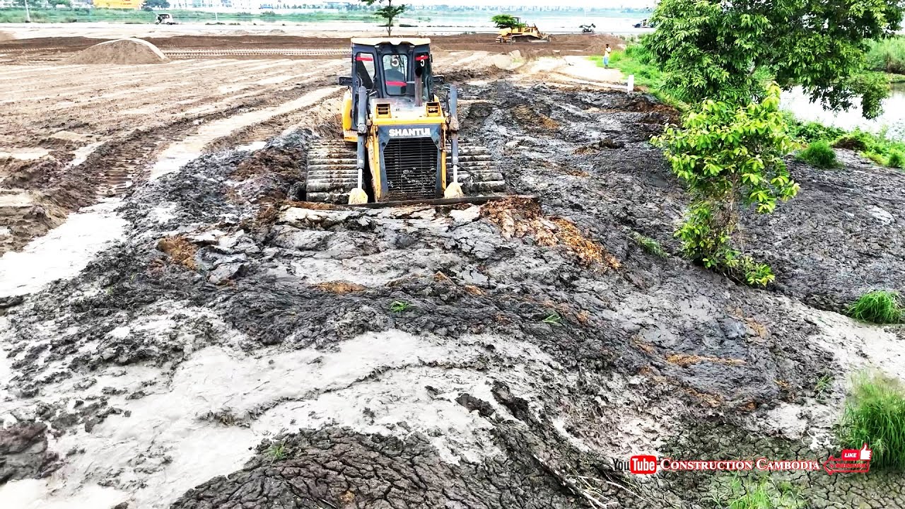 Best Powerful Dozers Removal Mud & Sand Pushing Operation in Full Force