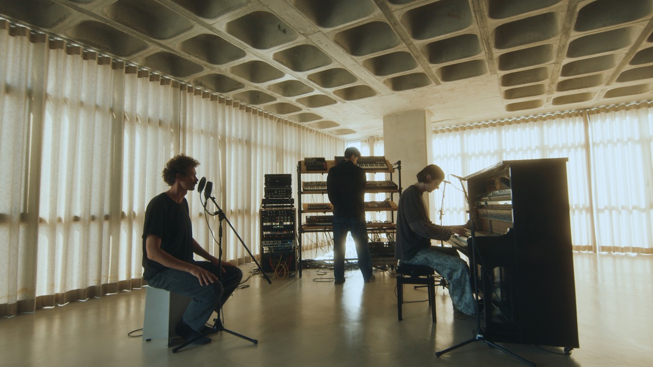 TWO LANES x Aaron Ahrends - Seen It All (Live Session)