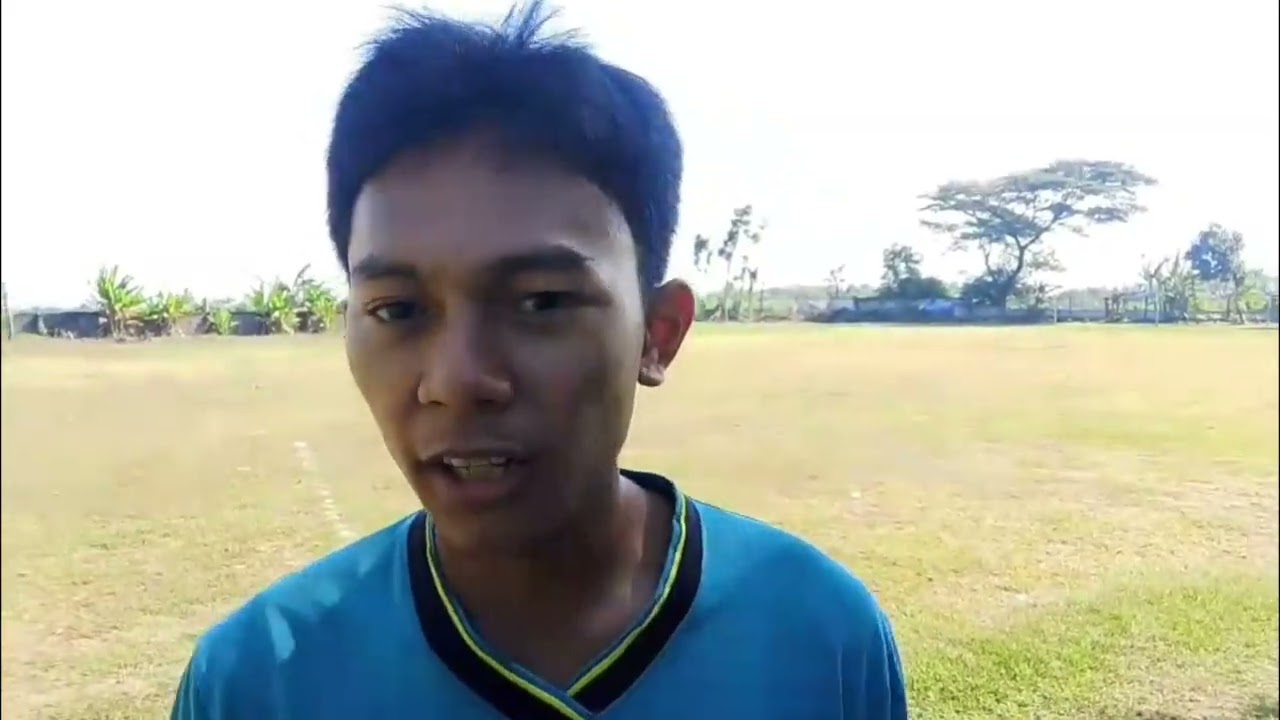 Tugas praktek pjok( lempar cakram dan definisinya) kelas XII E