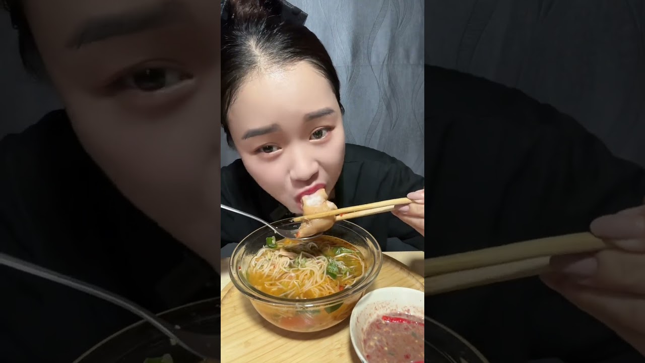 Ăn tô Bún riêu sức mồ hôi vì ngon❤️￼