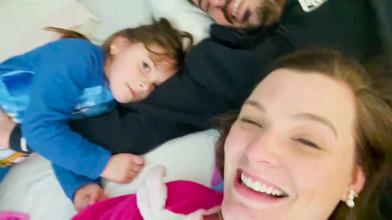 PASSAMOS A NOITE NA BARRACA NA CASA NOVA ❤️JÉSSICA GODAR LAURINHA E HELENA E GABRIEL