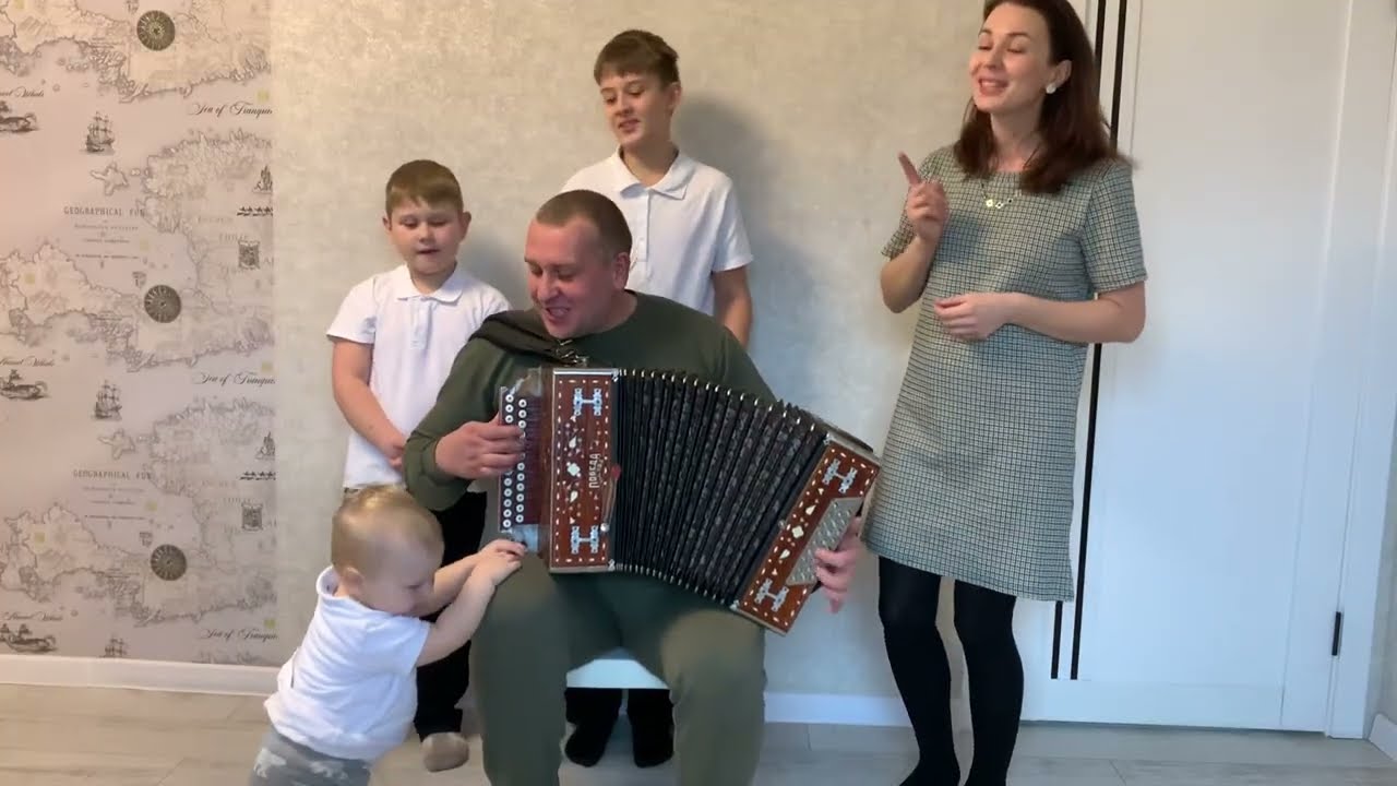Музыкальное поздравление С днем Рождения бабушке ❤️