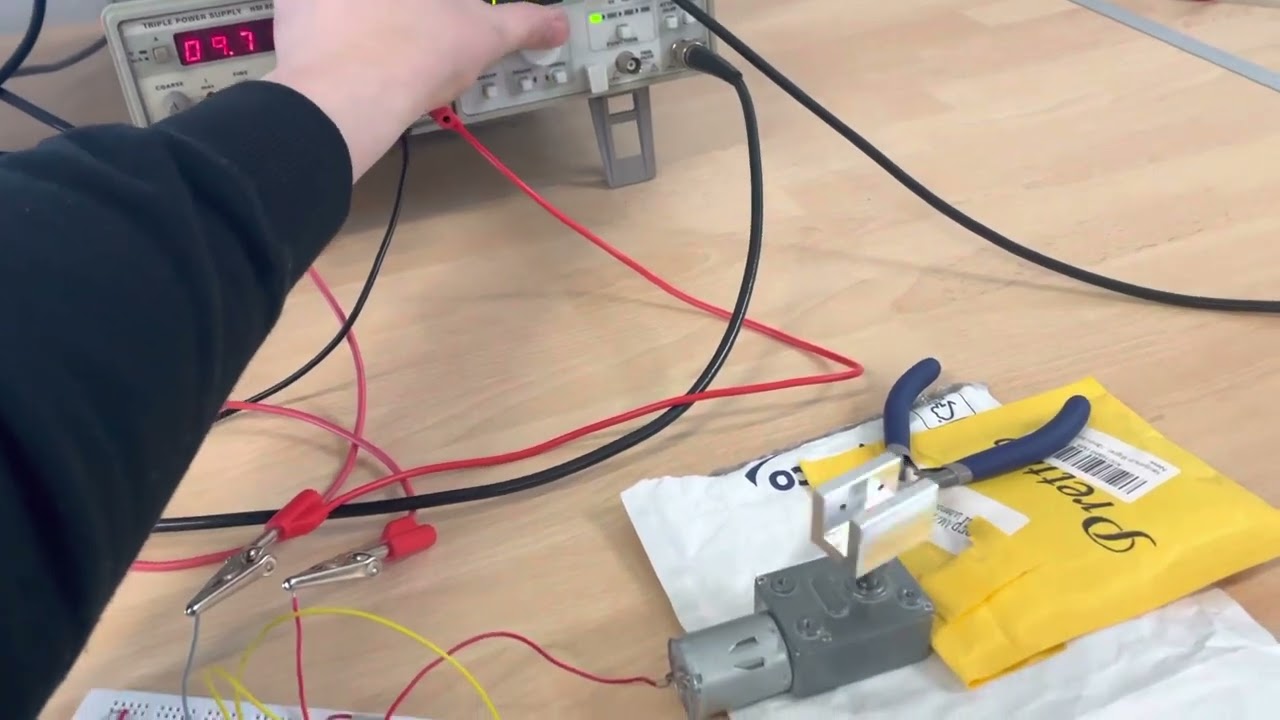 Automatic Instrument Tuner - Oxford Brookes Project