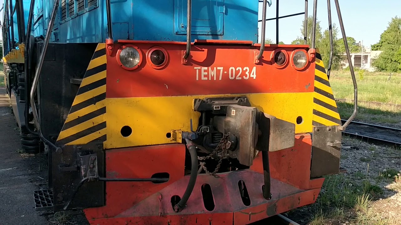 V12! ЗАПУСК ДИЗЕЛЯ ТЕПЛОВОЗА ТЭМ7!!!