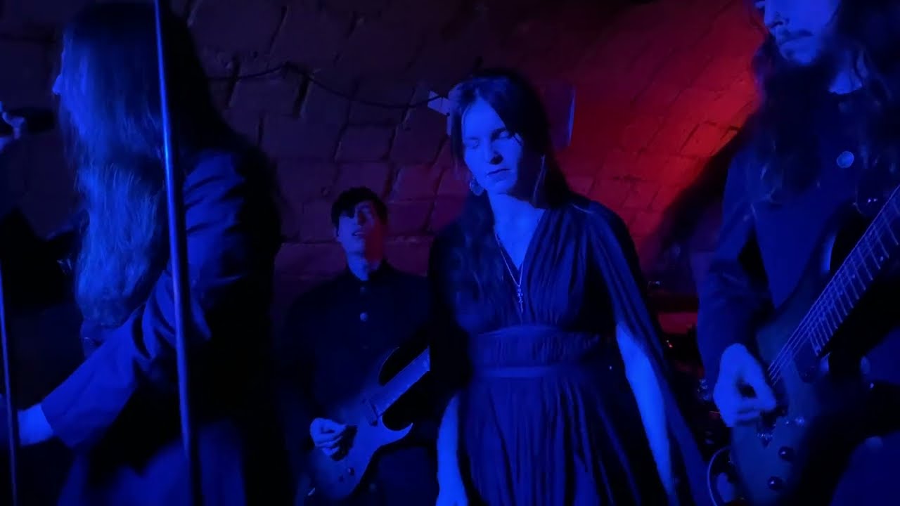 Silhouette : Complete Show Live In Paris