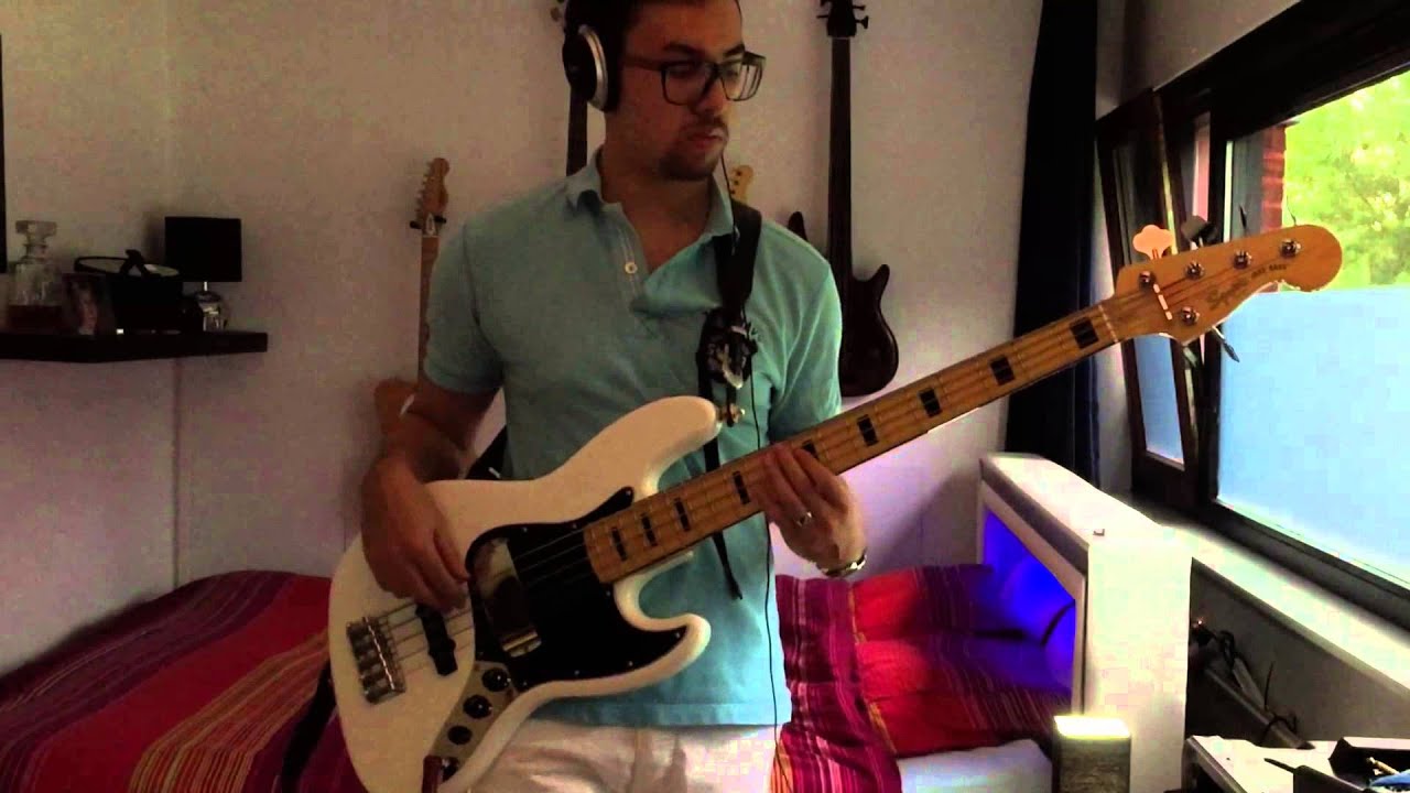 Laura Pausini - La Solitudine (Bass Cover by Joey Reynecke)