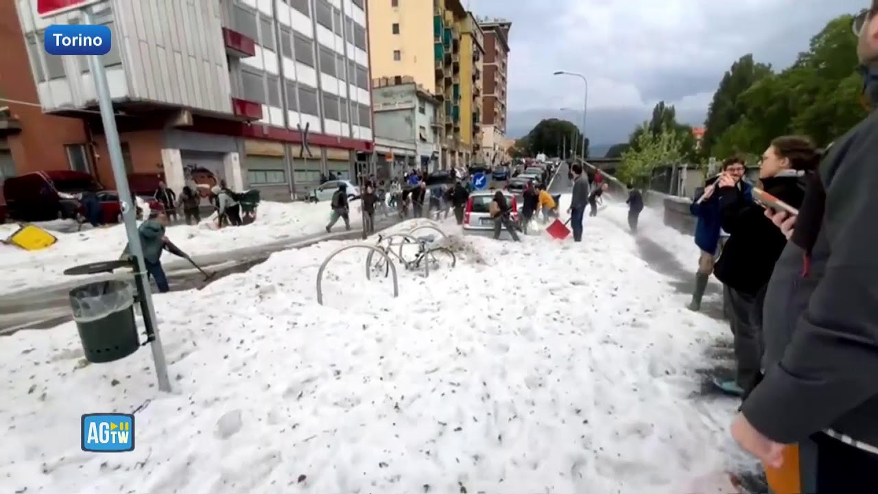 Torino, nuova grandinata a maggio sommerge le strade