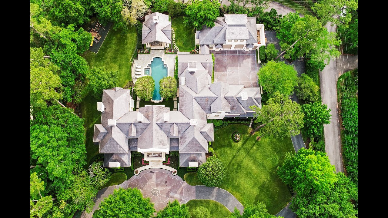 325 W Friar Tuck Ln. Video (Social)