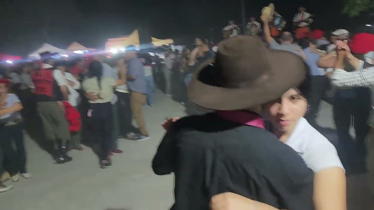 Los Criollo de Caá Catí en la fiesta de la Medalla Milagrosa en el domicilio de la familia Vallejos 