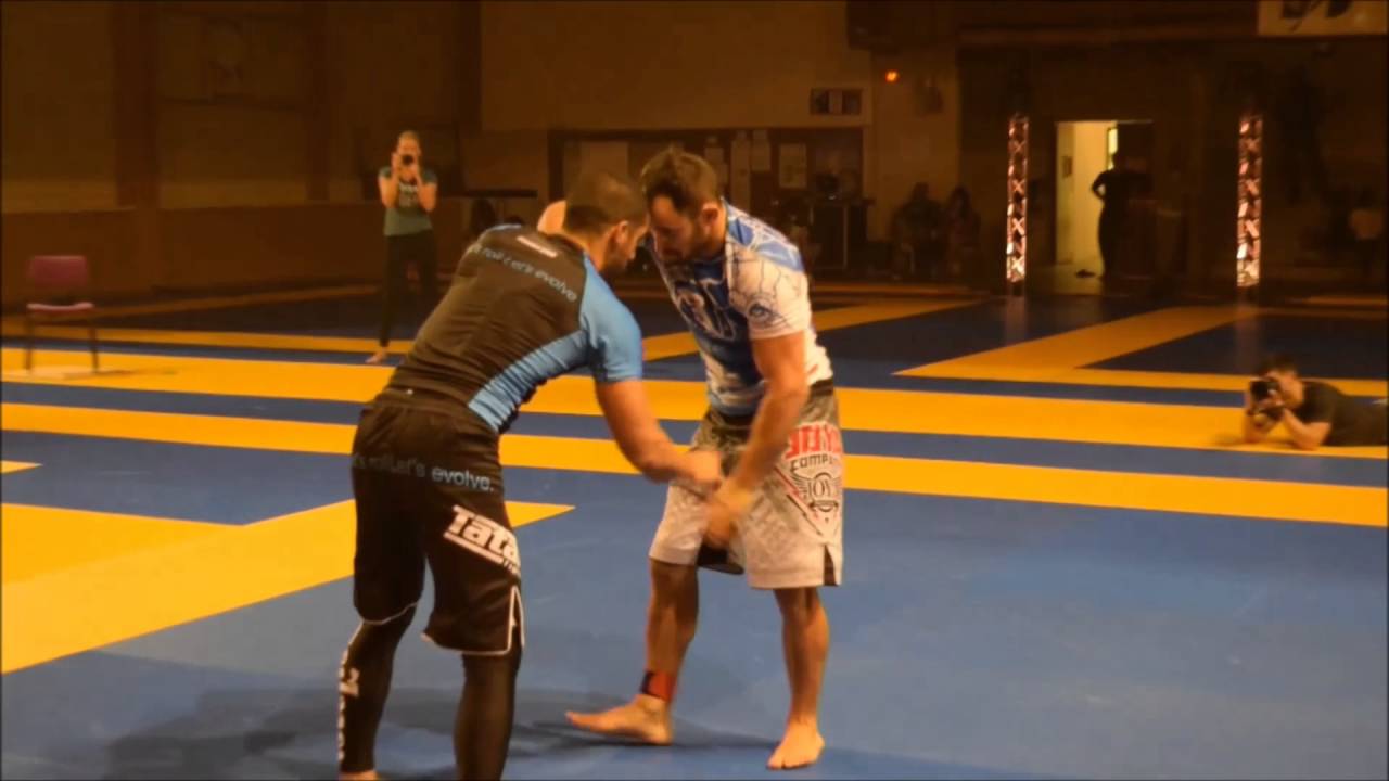 Bordeauxx Submission Contest 1 : Mehdi Othmane vs Sofiane Boukhezzer