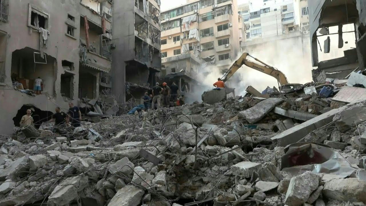 Beyrouth: les secours fouillent les décombres au lendemain d'une frappe israélienne | AFP Images