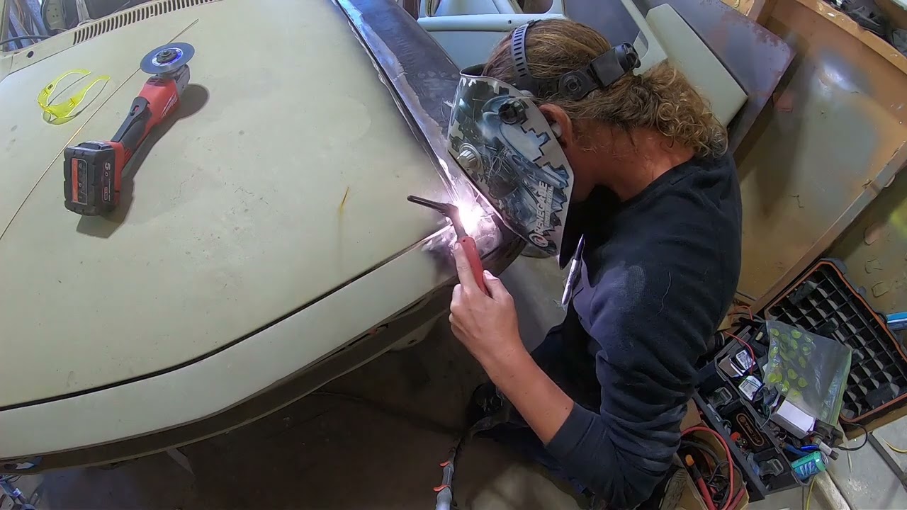 ALFA ROMEO 105 GTV 2000 rust and panel repairs