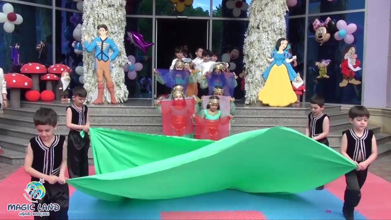 Magic Land Usaq Baxcasinda 28 may Bayraminda Bayraq reqsi