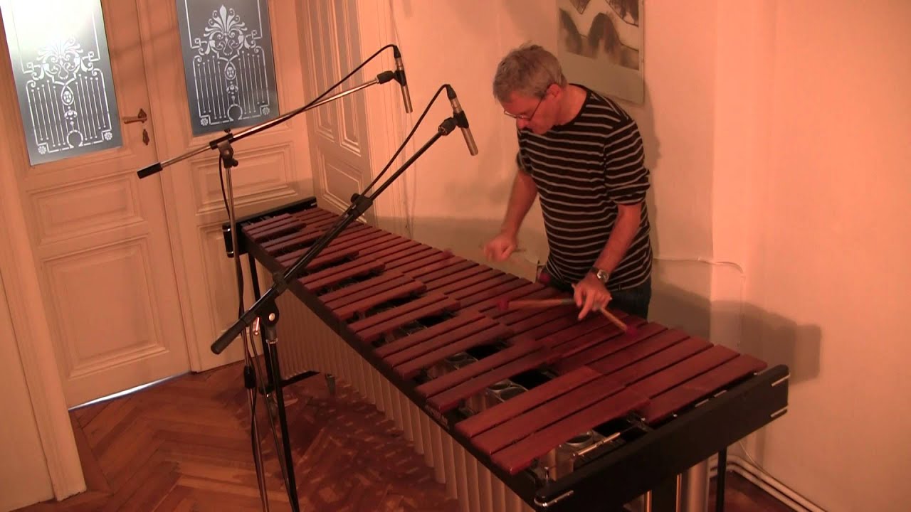 J.S.Bach: Bourree 1&2 from Cello-Suite No.3 on marimba