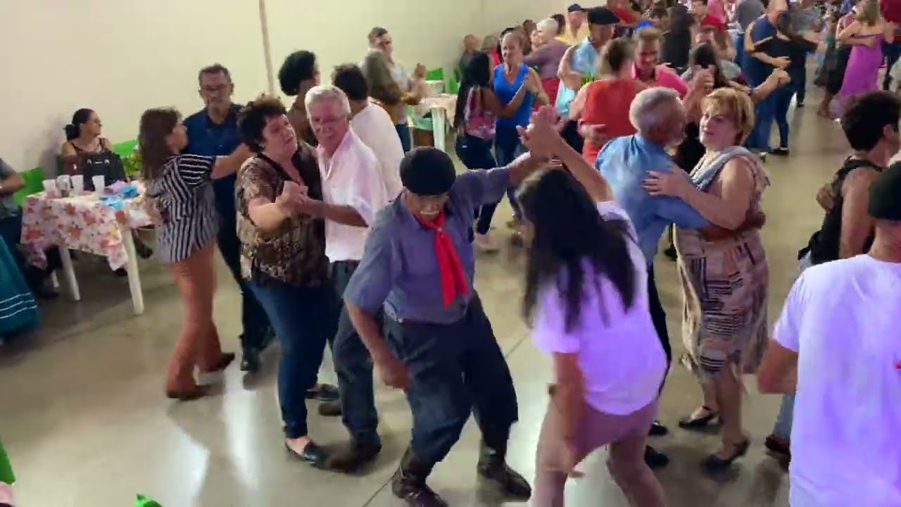 forro baile em coronel vivida gabriel pasa ao vivo no Paraná