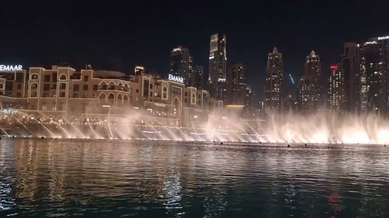 #Dubai water fountain #Amazing and spectacular  its catch your eye , mind, and soul 