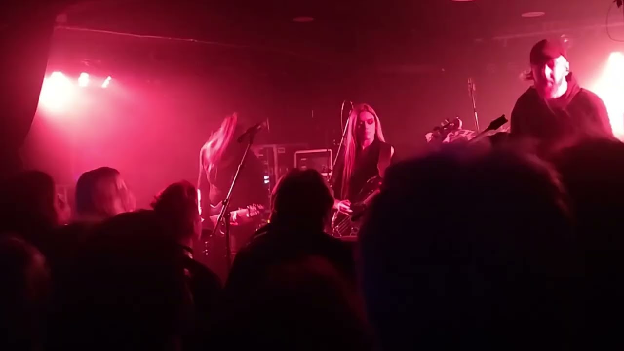 Forever Still - Live (2025-11-15 Luxor, Cologne, Germany)