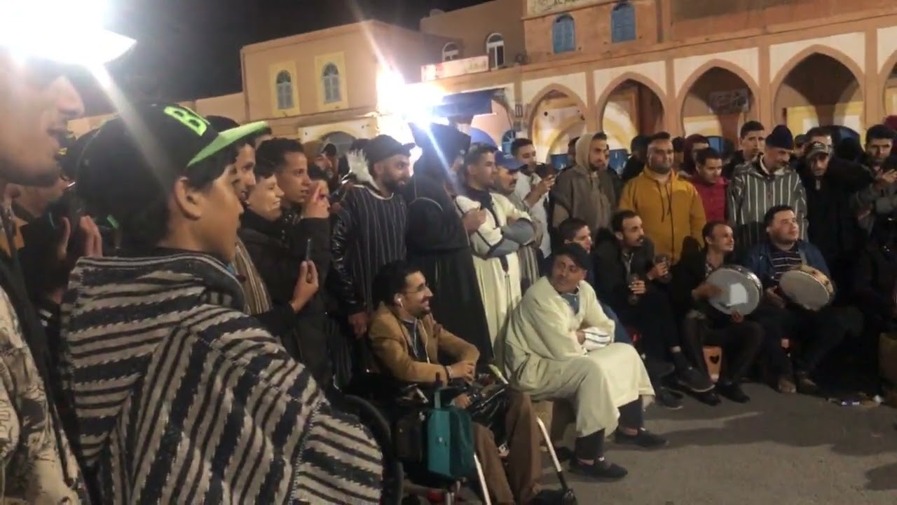 سعيد انازور يعيد ساحة المشور بتيزنيت إلى طبيعتها وعادتها في ليالي رمضان