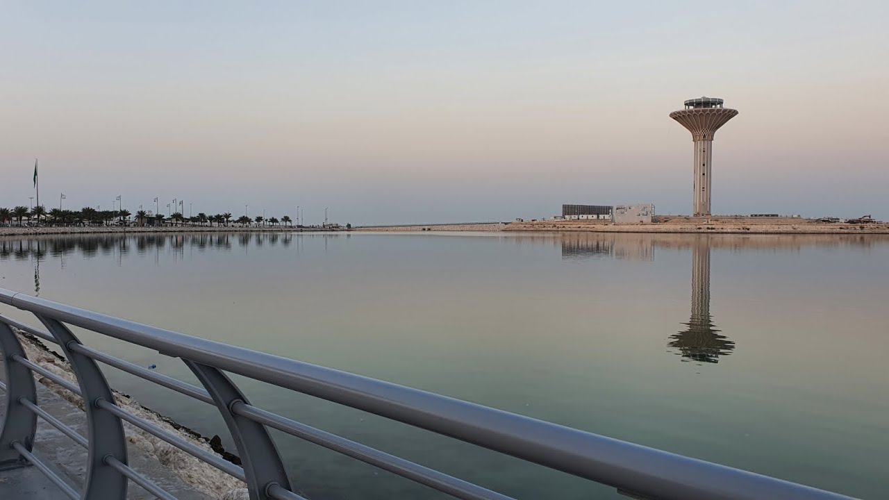 Walking through al Khobar Corniche 16,620 steps 🚶‍♀️ achieved 