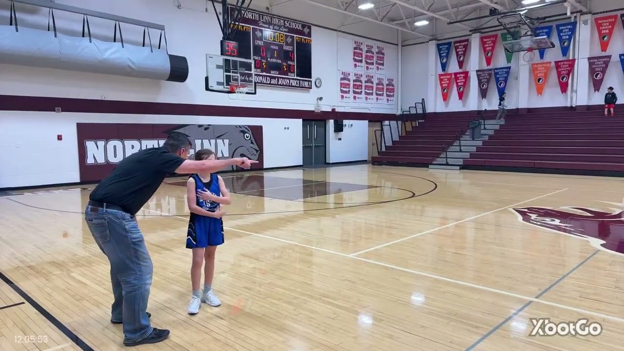 1 3rd Grade girls Basketball Bellevue vs North linn 1st Half