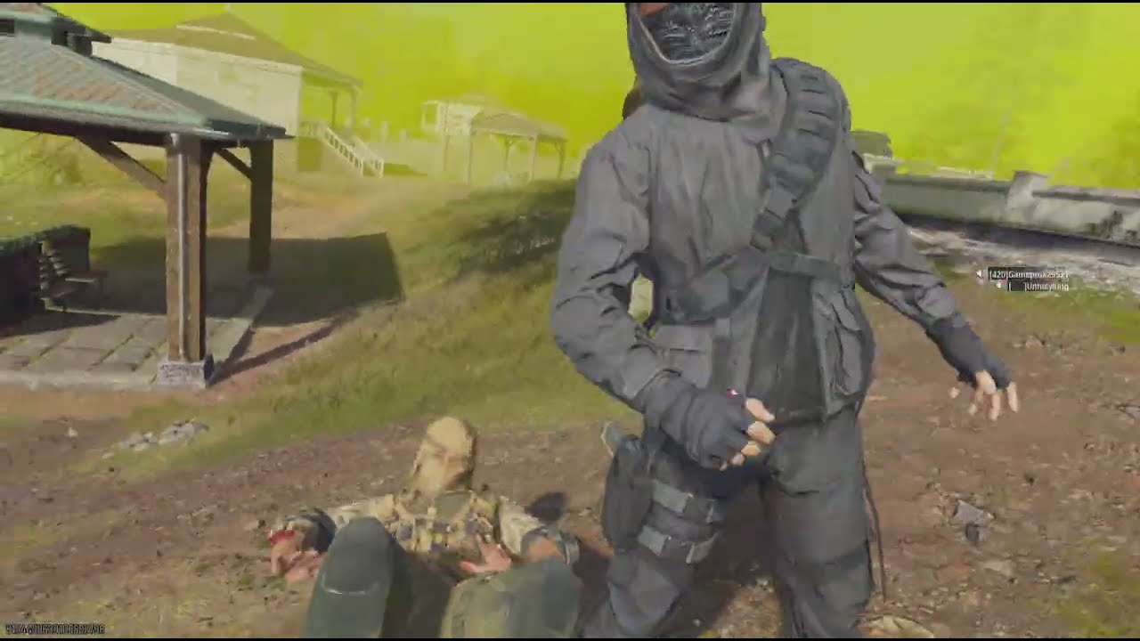 Call of Duty WarZone burn baby burn Michael Myers trys hunting the whole team .