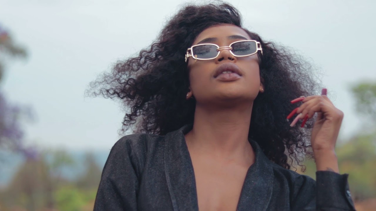 Malungelo - Ngik'thandile  ft Soulful G (Official Video)