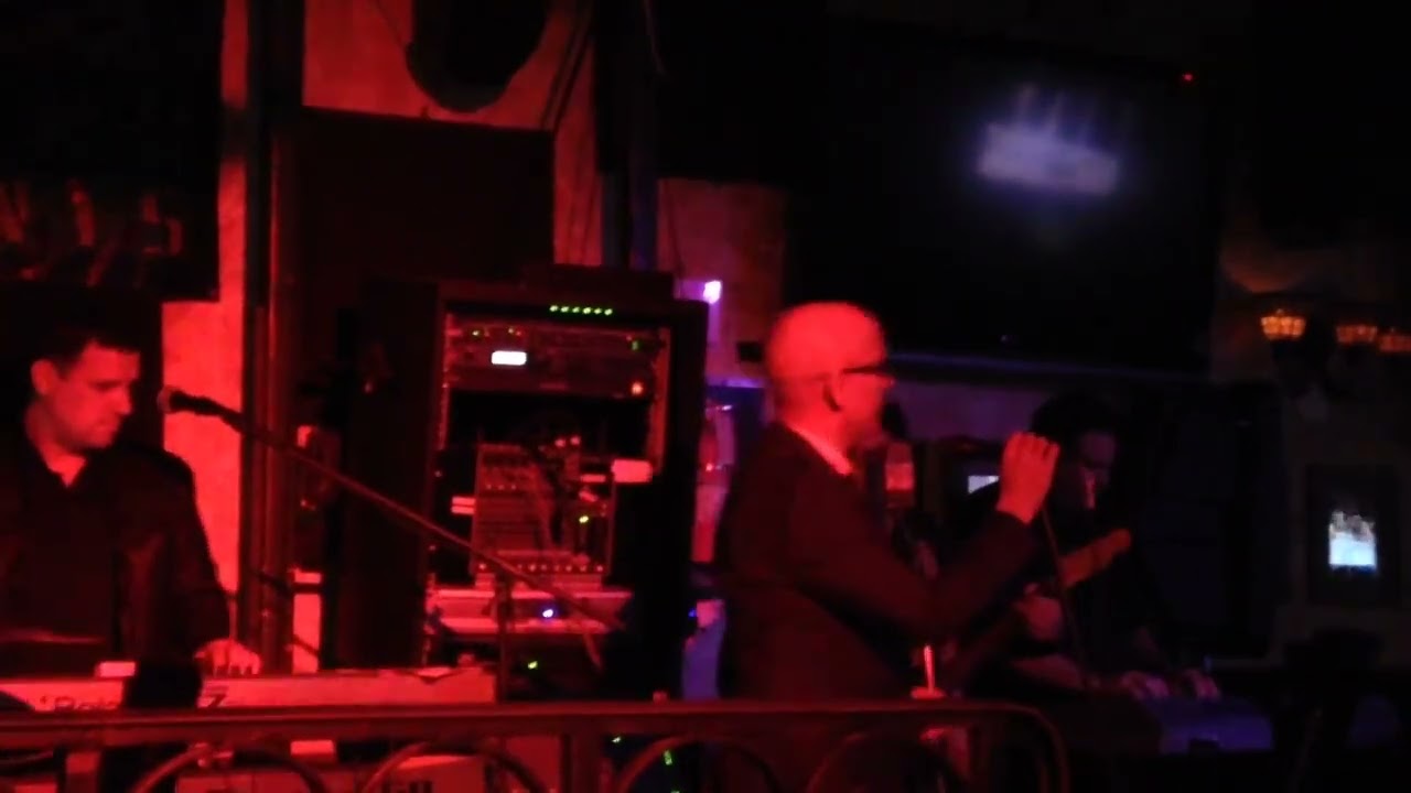 Clive Farrington @Kilarneys “Everything” 2014