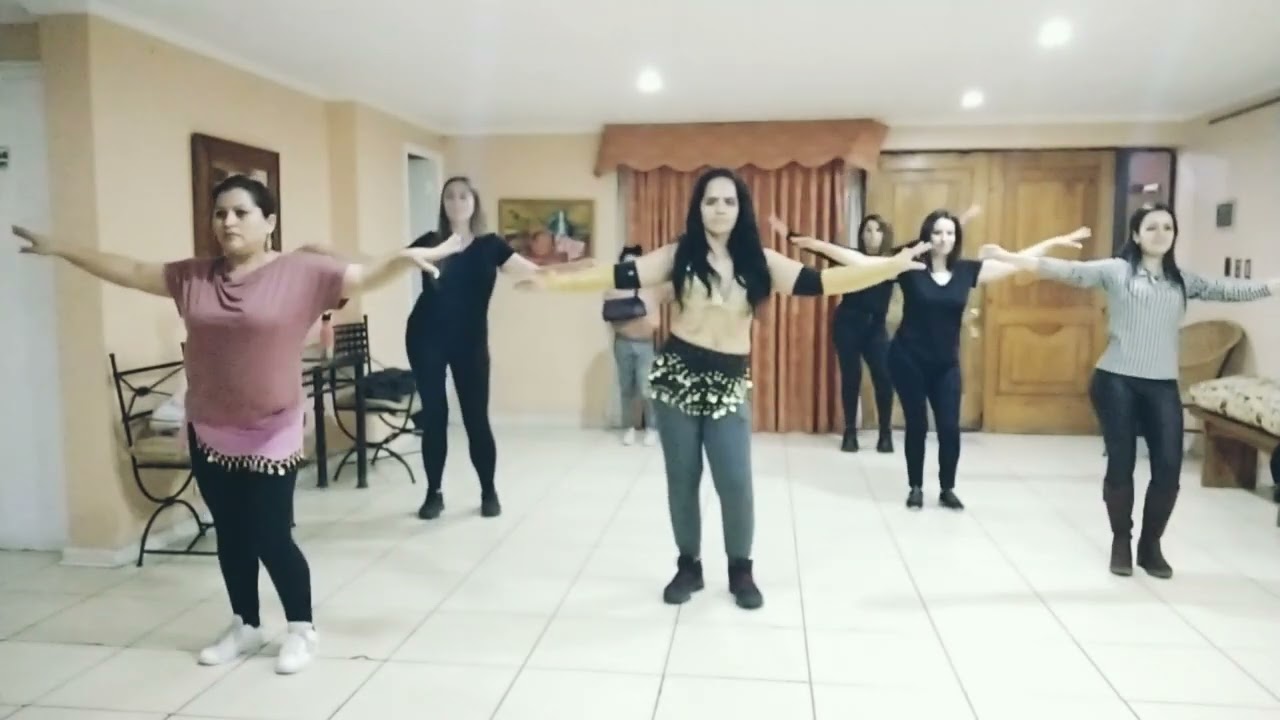 Ojos Así Shakira clases de Danza Árabe y fusion en Amira Nahid Bellydancers ✨