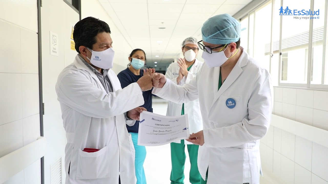 Testimonio: Primer médico residente en cirugía cardiovascular pediátrica - INCOR EsSalud