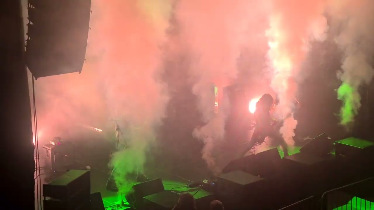 R&ouml;t Stewart live at Break the Dark Festival Kubox Kuurne