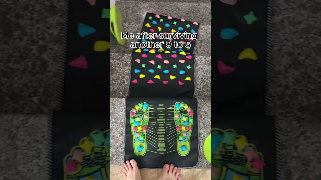 This is how tired feet say thank you! Link in my bio  #pressurepoints #soothesoles #acupressure