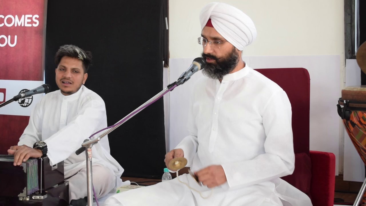 Satnaam Waheguru- Live Keertan from Fragrance Of Master