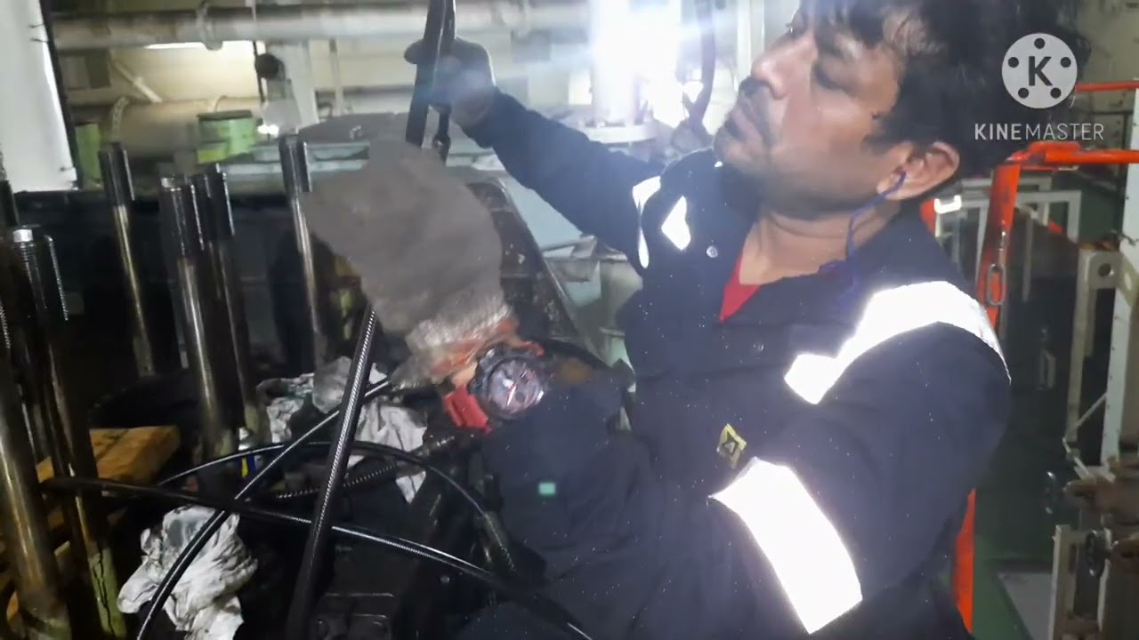 PART-5 (தமிழ்) How do they do...DIAHATSU generator DECARB ..HOW TO REMOVE CYLINDER HEAD NUT.