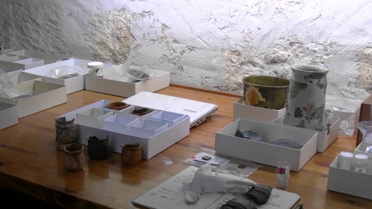 Apothecary Jars from the Batavia and Gilt Dragon