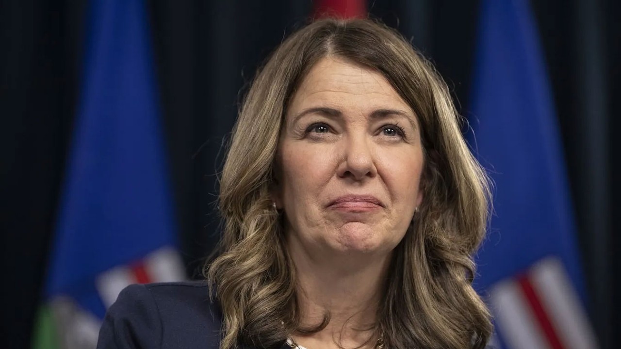 LIVE: Premier Danielle Smith addresses Albertans