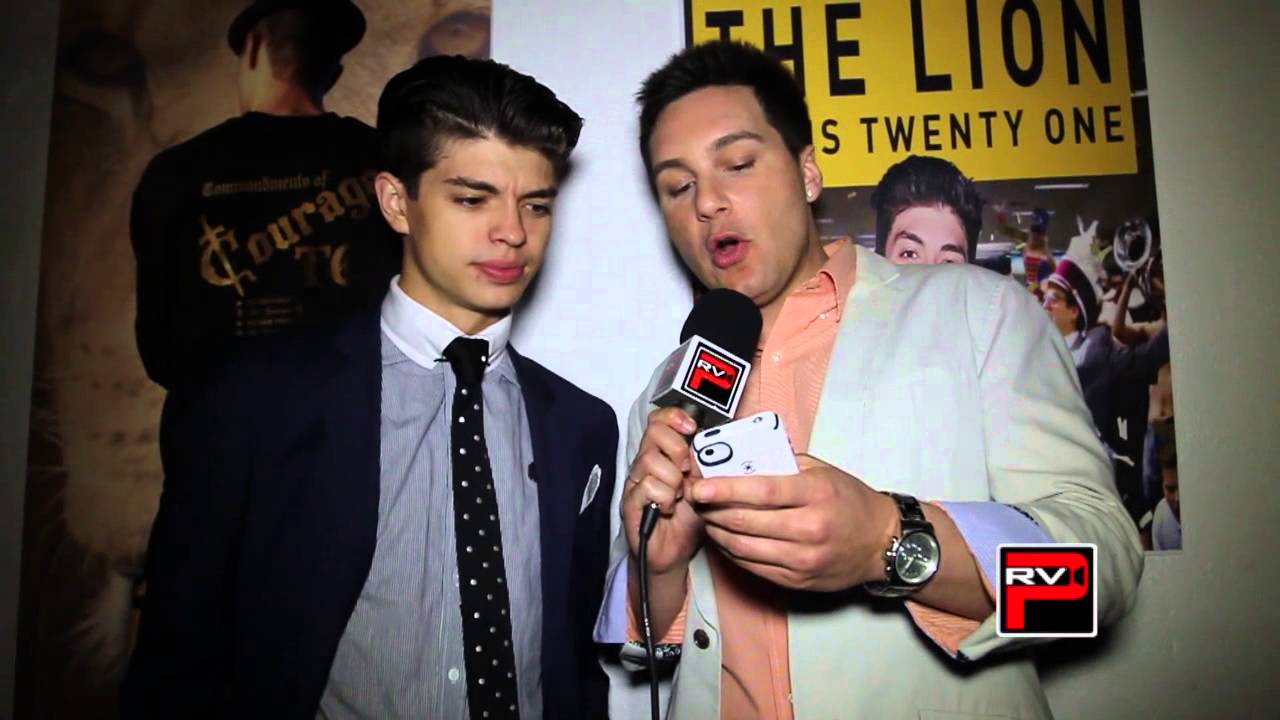 Ian Eastwood's SUPER Fan Question Interview for His 21st Bday!