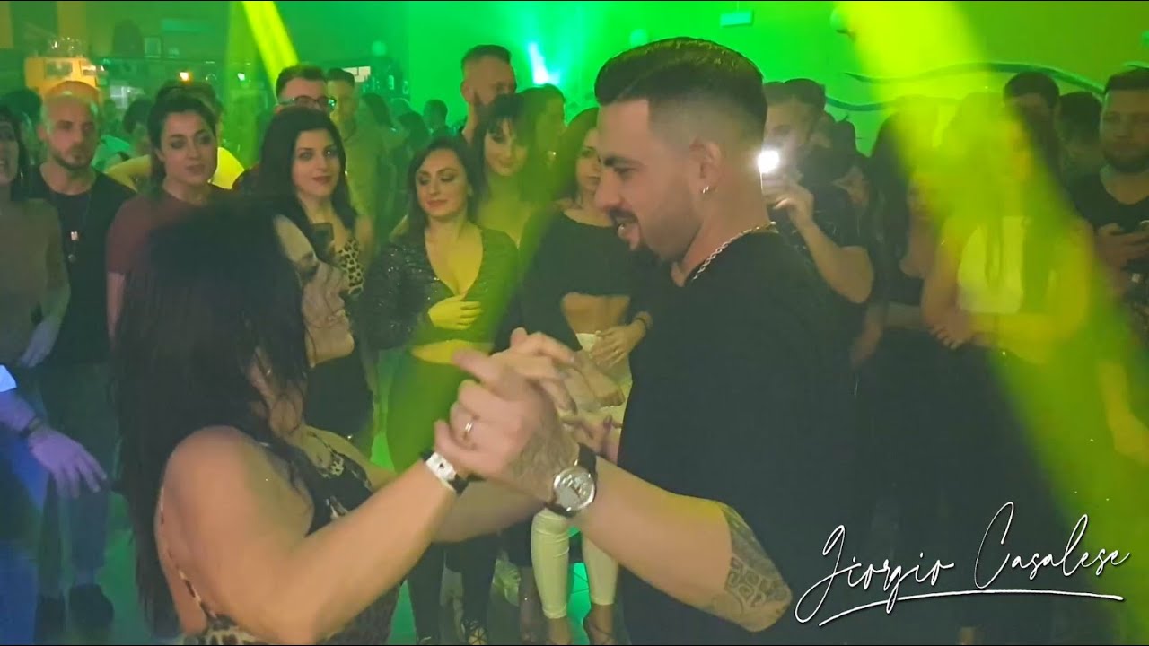Daniel y Desiree - Social Bachata 1 @ Pianeta D' 2019