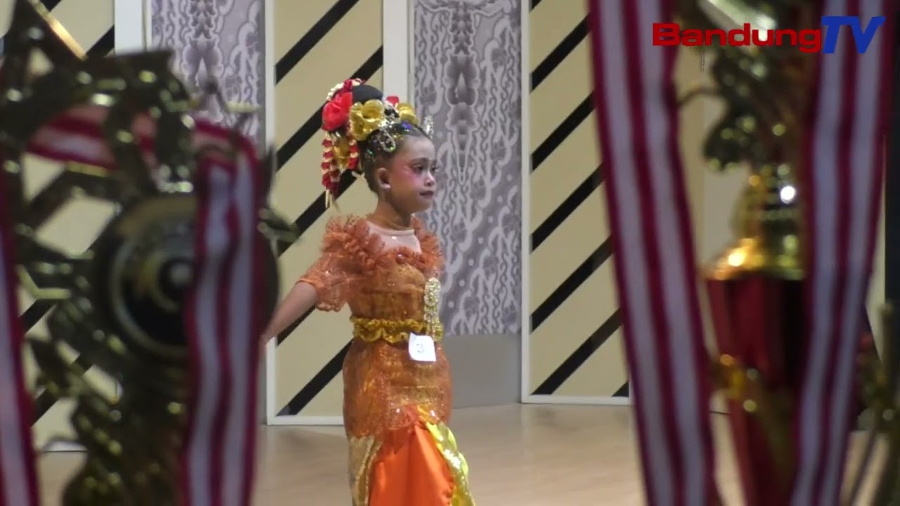 PASANGGIRI PUPUH KREASI TUR JAIPONGAN BANDUNG TV