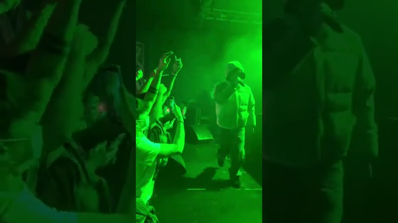 STICKY M.A ft LEÏTI SENE - 2XP (LIVE IN VIGO)