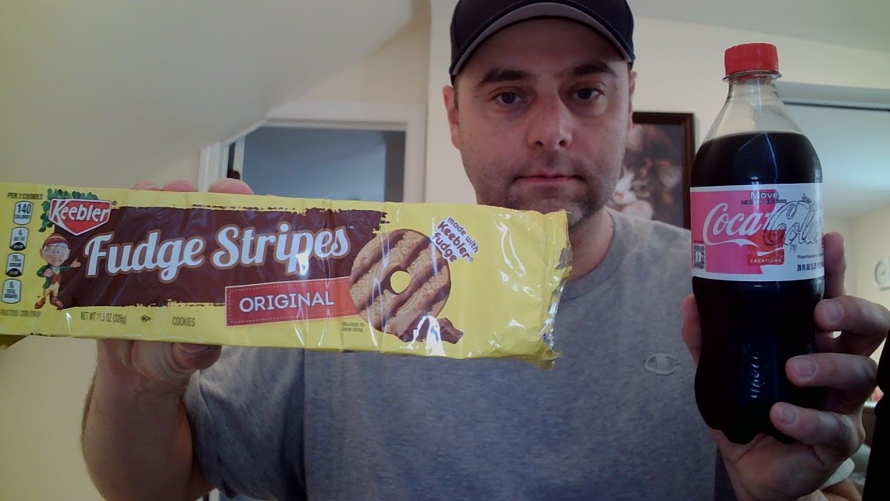 ASMR Drink Review and Eating Fudge Stripes Cookies