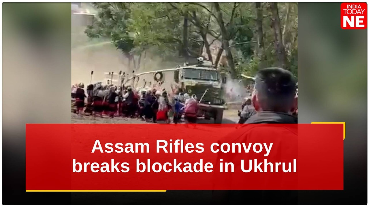 Колонна подразделения Assam Rifles прорвалась через дорожную блокаду в Укхруле.