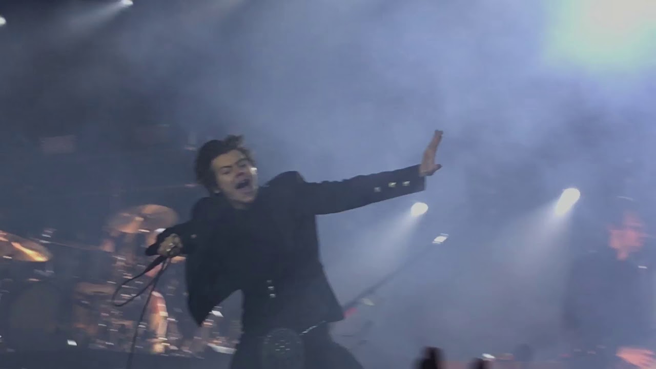 Kiwi - Harry Styles - Glasgow