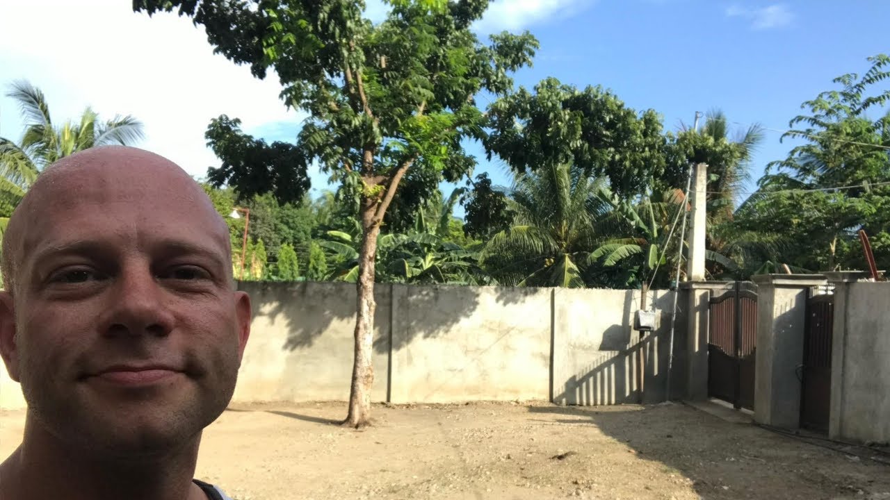 Building a Two Story House In The Philippines!
