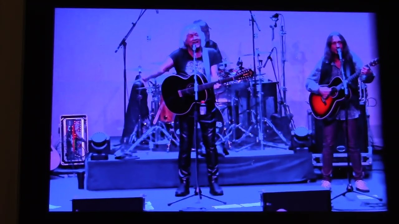412. R.I.P. John Lodge (Moody Blues) 07/20/2025, Newton Theater, NJ