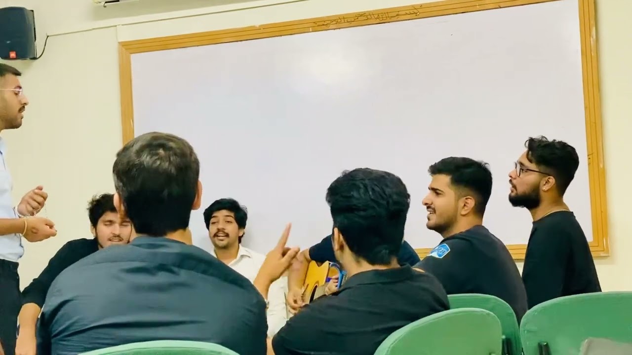 Mari qismat ke har ak #soca #socialmedia #university #universityoflahore #uol #party #singing