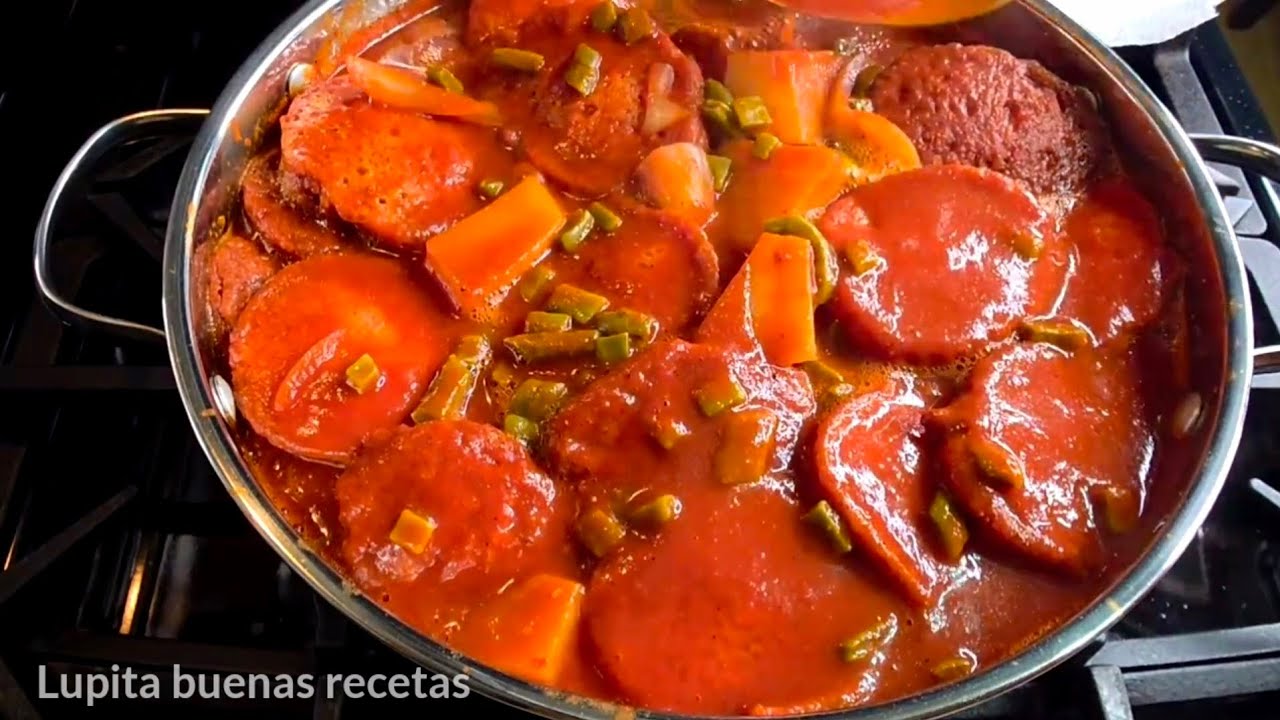 Sabrosas Tortitas de Camaron con papas y nopales para la Cuaresma.