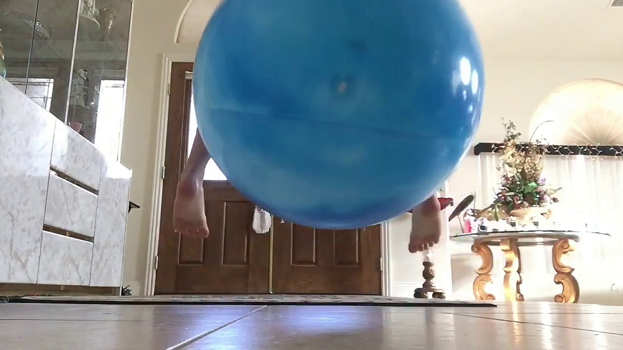 Blue bouncy hoppity hop ball with different boing sfx